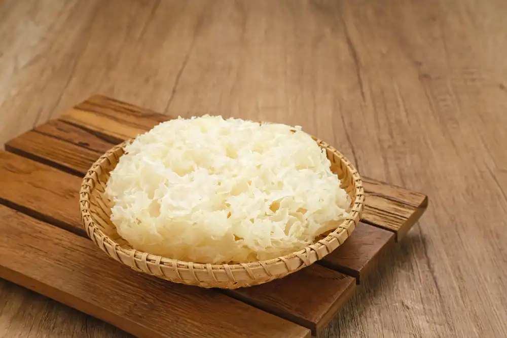 Next-Gen Nutraceuticals: Using Silver Mushroom Extract Powder in Immune Formulas